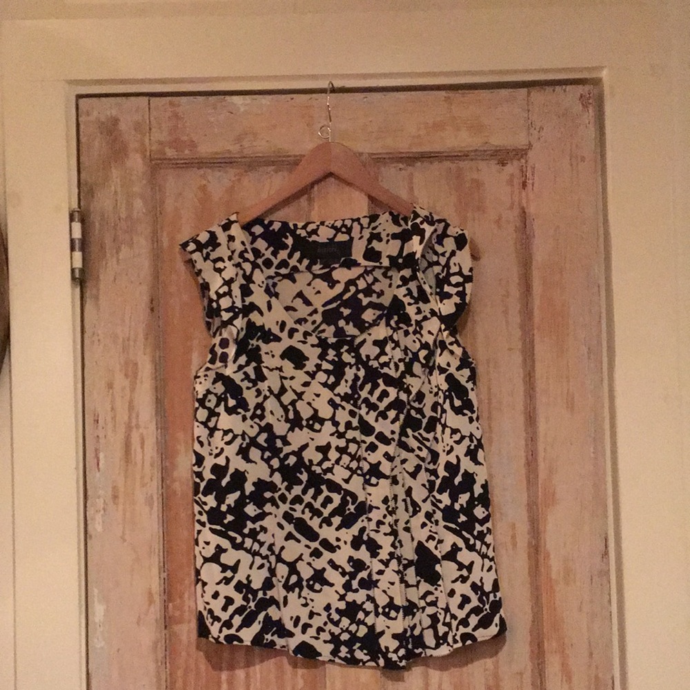 HANIIY Silk Abstract Print Top w/Picot Edge Finish